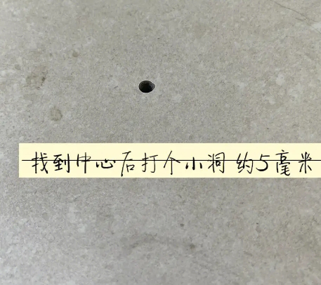 民乐瓷砖空鼓维修公司专业解答在瓷砖铺贴过程中，如果砂料搅拌不均匀，将会带来以下问题